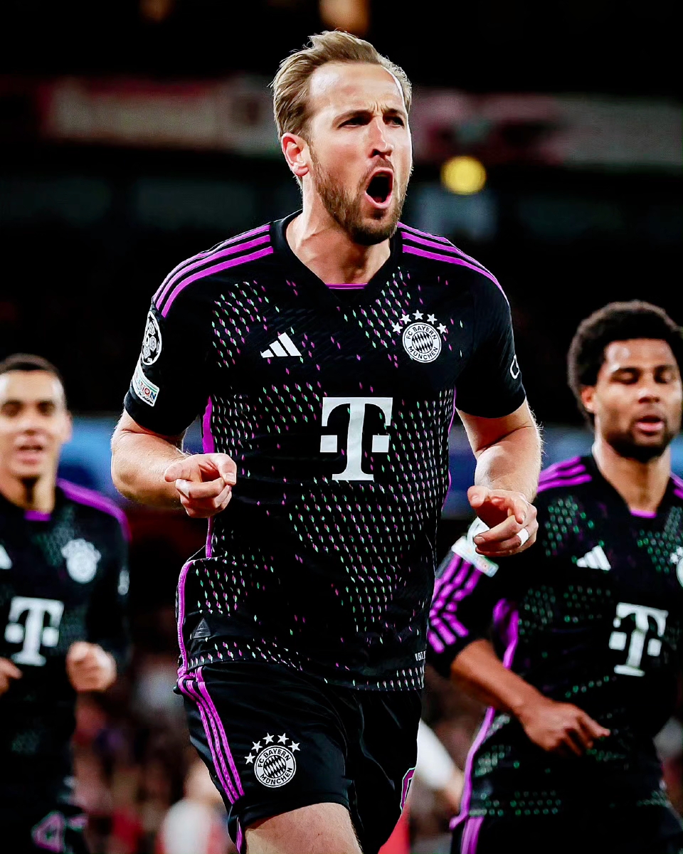 开云官网-拜仁核心球员被曝转会传闻，引球迷热议，谢谢一个喜欢.-开云官网