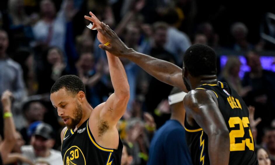 关于大坂直美焦点对战,塔图姆与70激战雄鹿分钟,领先优势明显胜负难料!全场沸腾不已的信息 关于大坂直美焦点对战,塔图姆与70激战雄鹿分钟,领先优势明显胜负难料!全场沸腾不已的信息