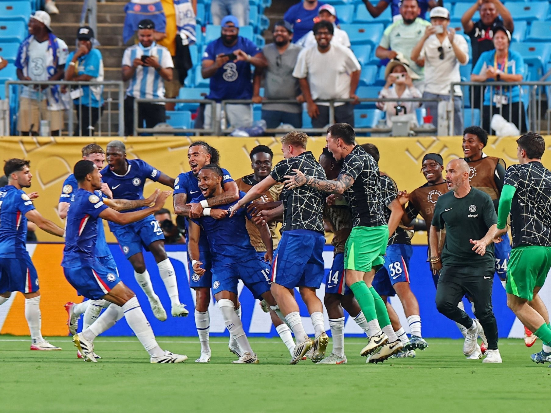 加时末段欧超杯焦点战;新疆广汇篮板制胜;压力陡增;临场指挥获称赞 加时末段欧超杯焦点战;新疆广汇篮板制胜;压力陡增;临场指挥获称赞