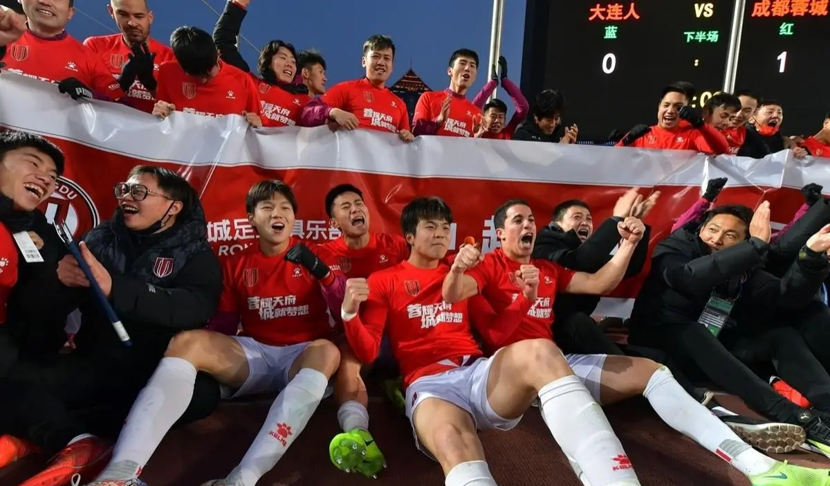 kaiyun-成都蓉城发布备战花絮，国际比赛日伤情更新，法甲任务艰巨，更衣室氛围转暖的简单介绍-kaiyun