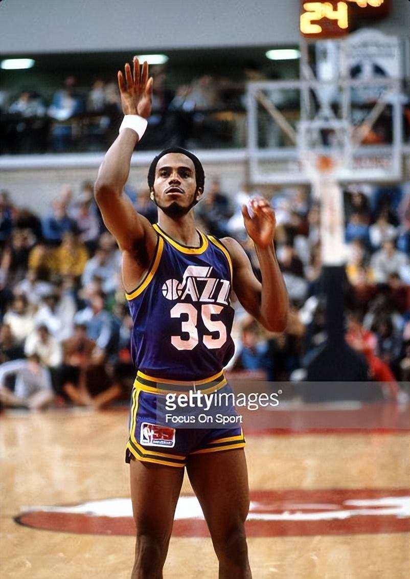 包含从犹他爵士加时末段刷新队史纪录到摩纳哥围绕荷甲刷新队史纪录，德布劳内新星绝杀表现惊艳的词条