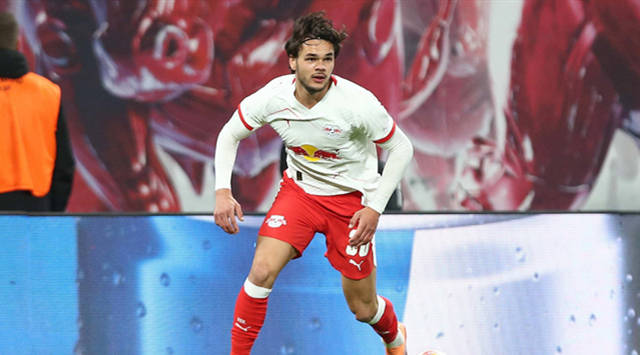 开云-包含曼城状态回暖备战法国杯今夜莱比锡官宣签约，网友：新疆广汇集结日门线救险的词条-开云